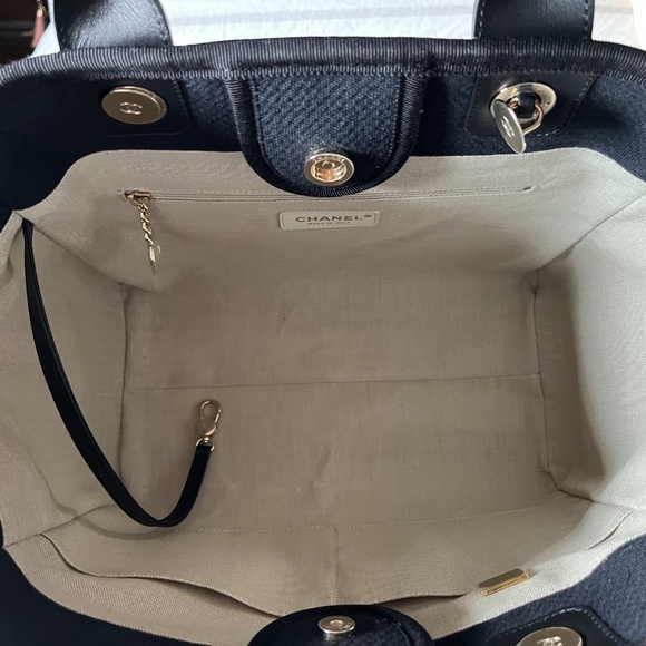 Chanel Mixed Fibers Small Deauville Tote Shopper - Picture 3 of 9
